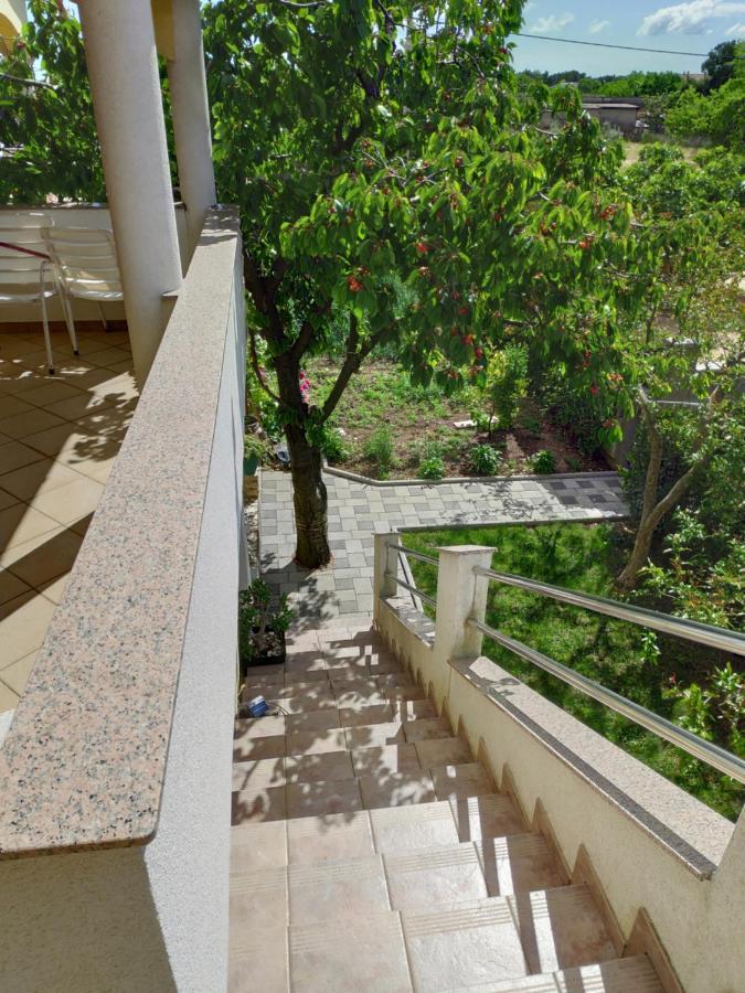 Apartments Mario Biograd Na Moru Exterior foto